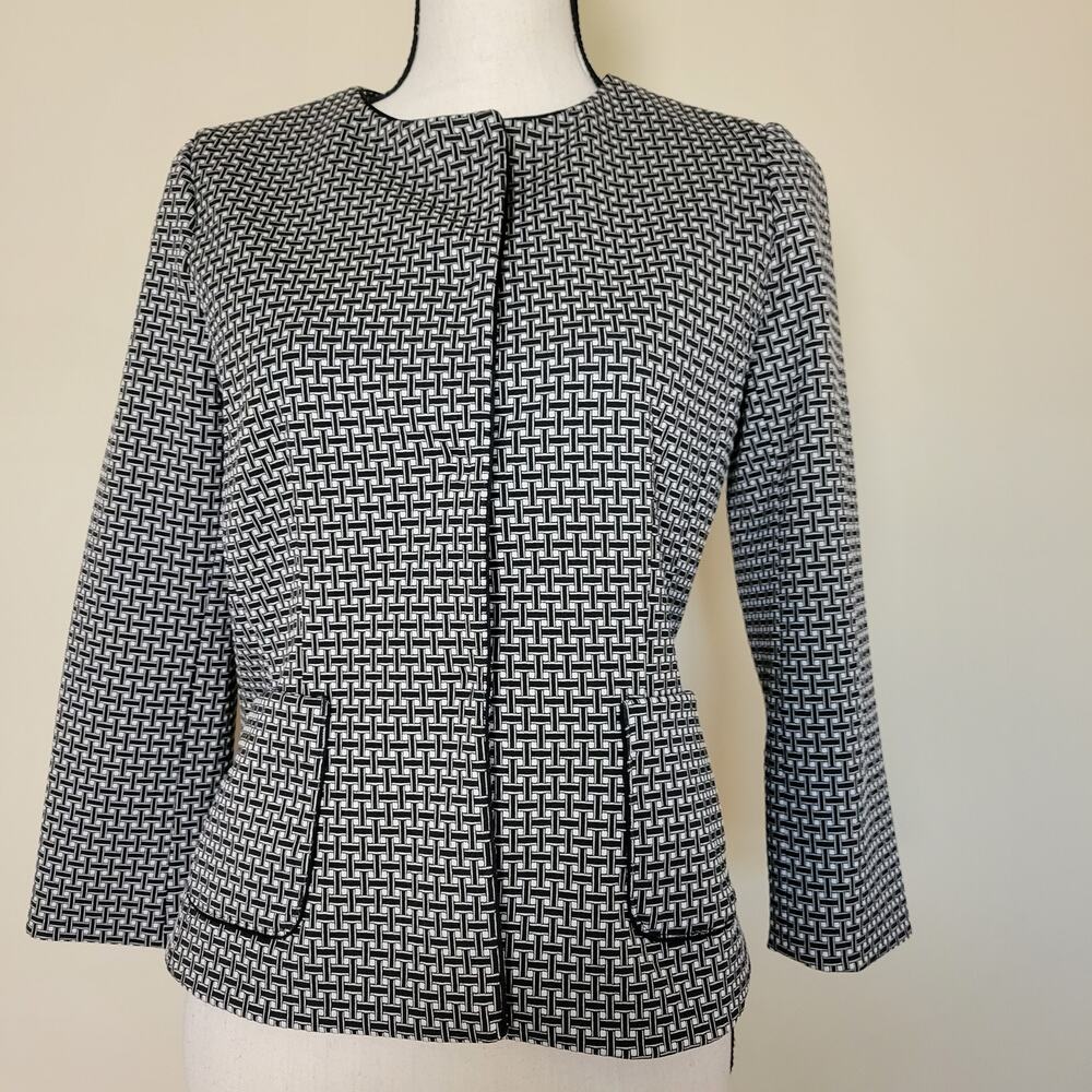 Ann Taylor Size XS Blazer Jacket Snap Front Round Neck Pockets Career Business